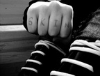 tumblr kr5sr1J4CZ1qzimkuo1 400